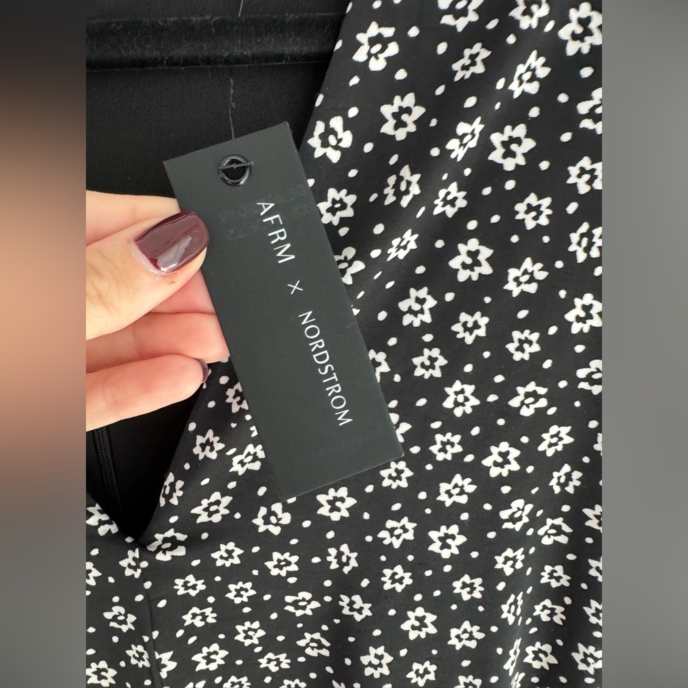 AFRM Black Ditsy Daisy Floral Plunge V Neck High Low Maci Dress NEW Women’s M - Picture 6 of 13